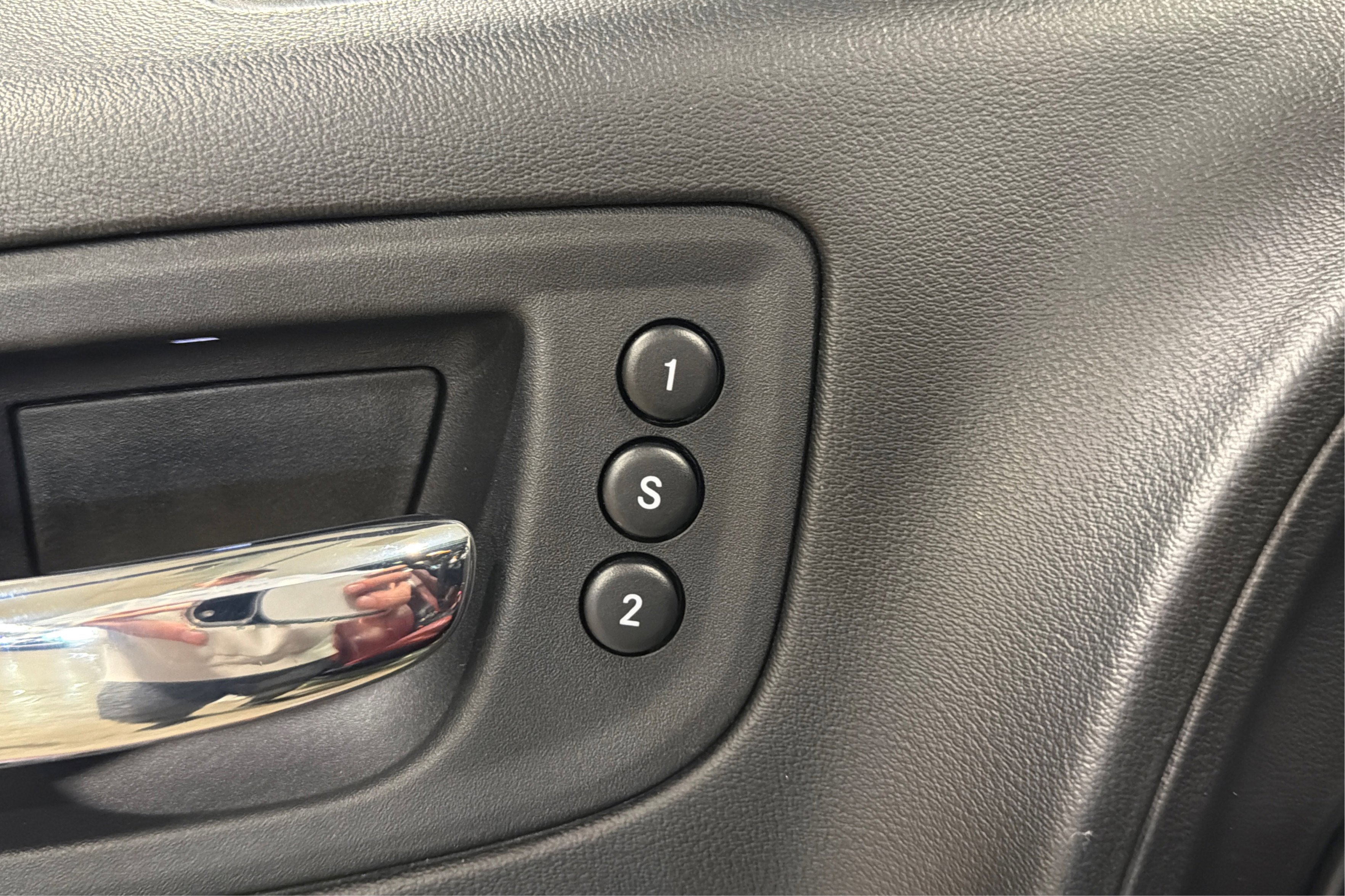Used 2022 Dodge Charger SRT Hellcat w/ Harman/Kardon Audio Group RWD image 17
