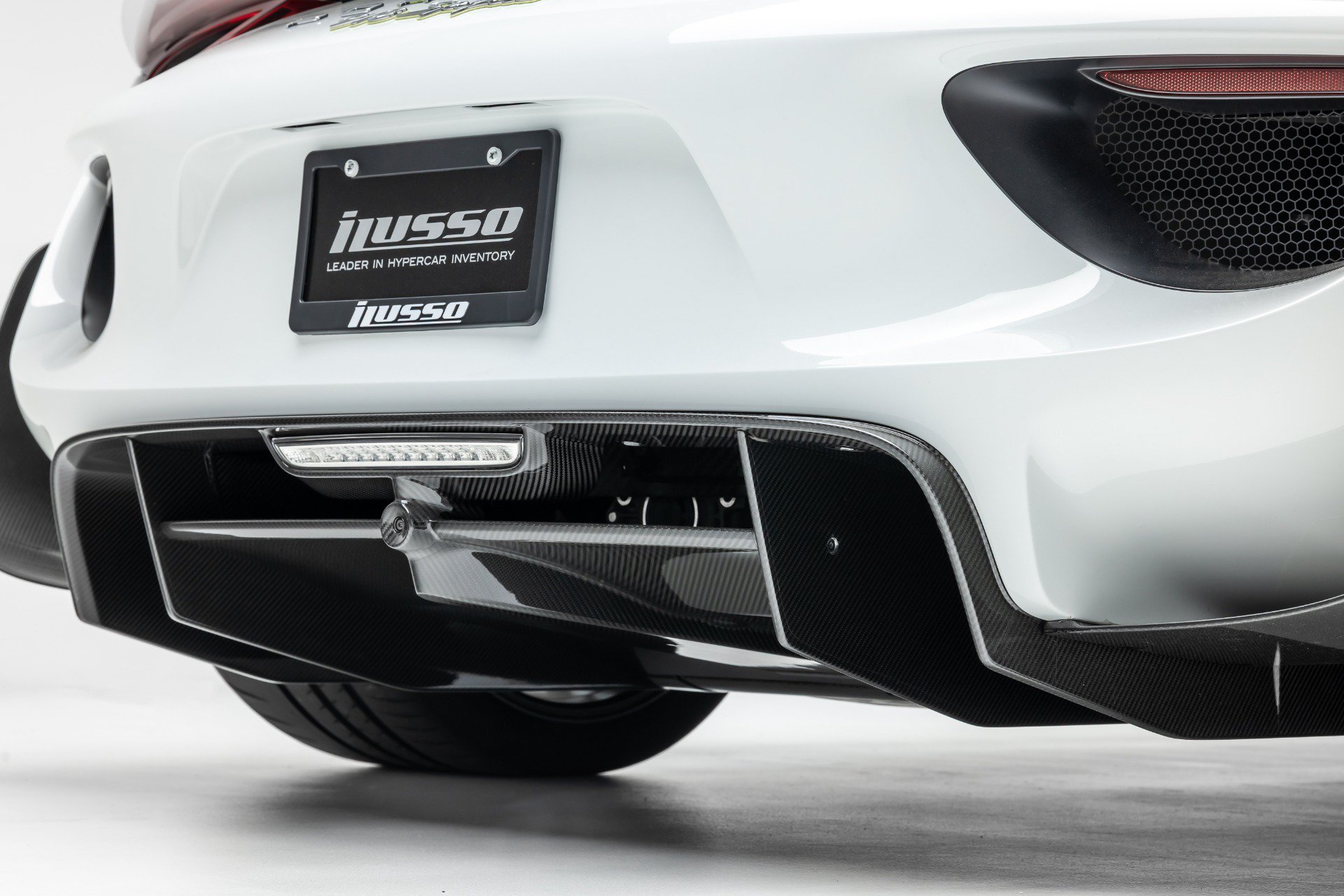 Used 2015 Porsche 918 Spyder AWD/4WD image 56