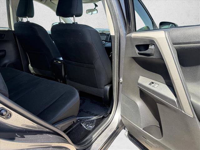 Used 2016 Toyota RAV4 LE FWD image 20