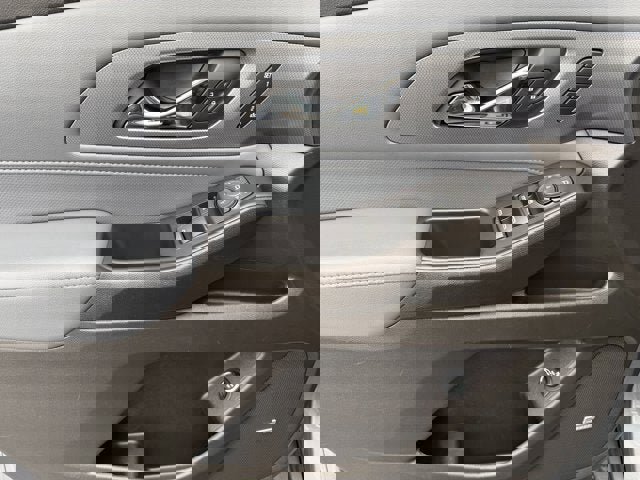 Used 2021 Chevrolet Traverse Premier image 19