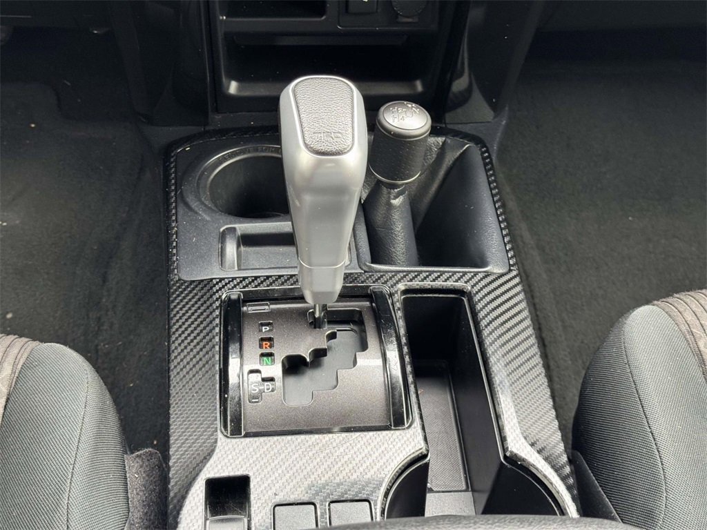 Used 2024 Toyota 4Runner TRD Off-Road image 6