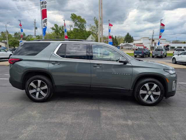 Used 2023 Chevrolet Traverse LT w/ LT Premium Package FWD image 6