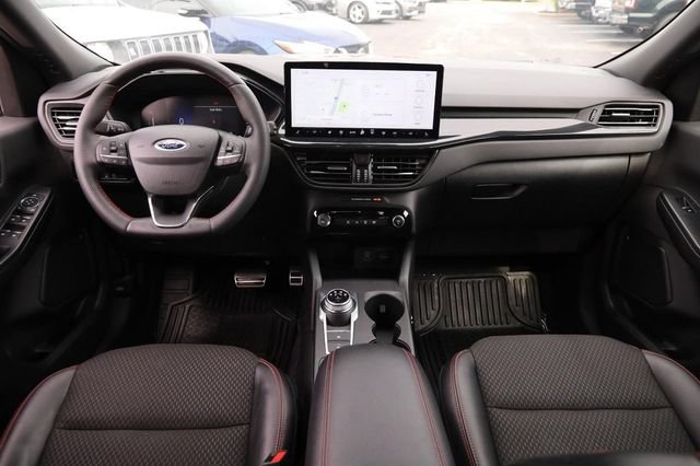 Used 2023 Ford Escape ST-Line w/ Tech Pack #1 FWD image 21