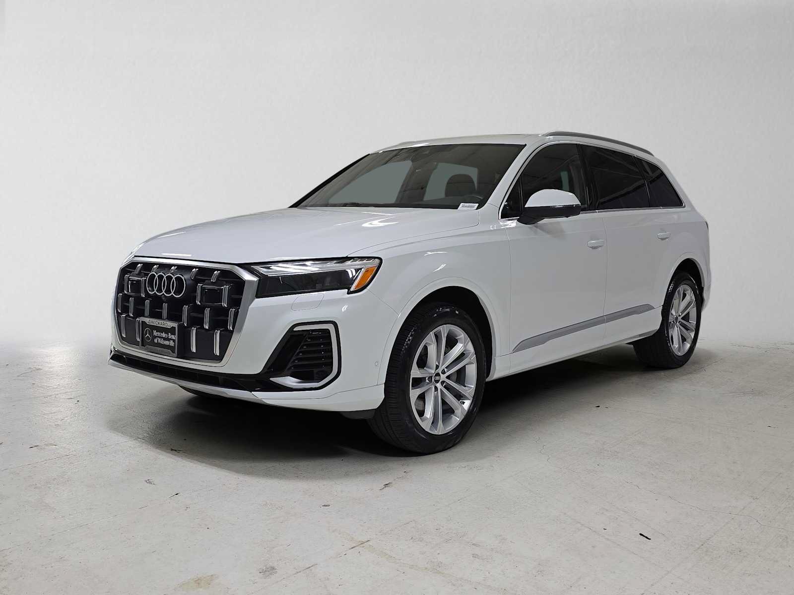 Used 2025 Audi Q7 3.0T Premium Plus AWD/4WD image 7