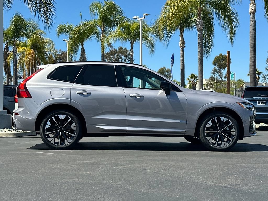 New 2026 Volvo XC60 B5 Plus AWD/4WD image 6