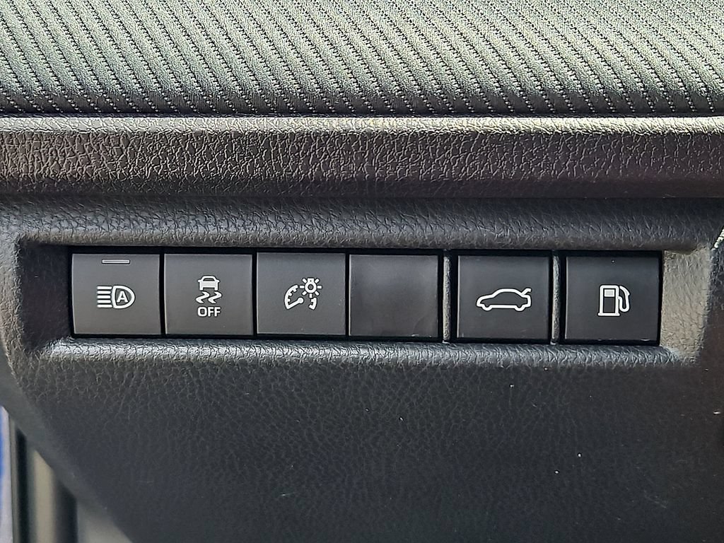 Used 2025 Toyota Camry SE AWD/4WD image 25