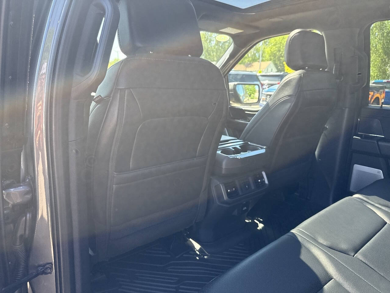 Used 2025 Ford F150 Lariat w/ Equipment Group 502A High AWD/4WD image 25