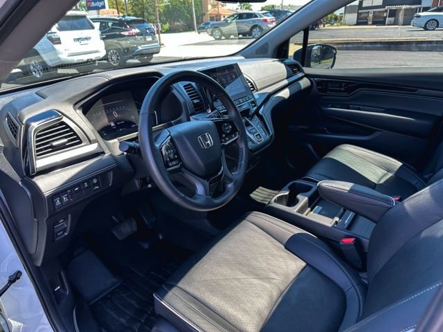 Used 2023 Honda Odyssey Elite image 13