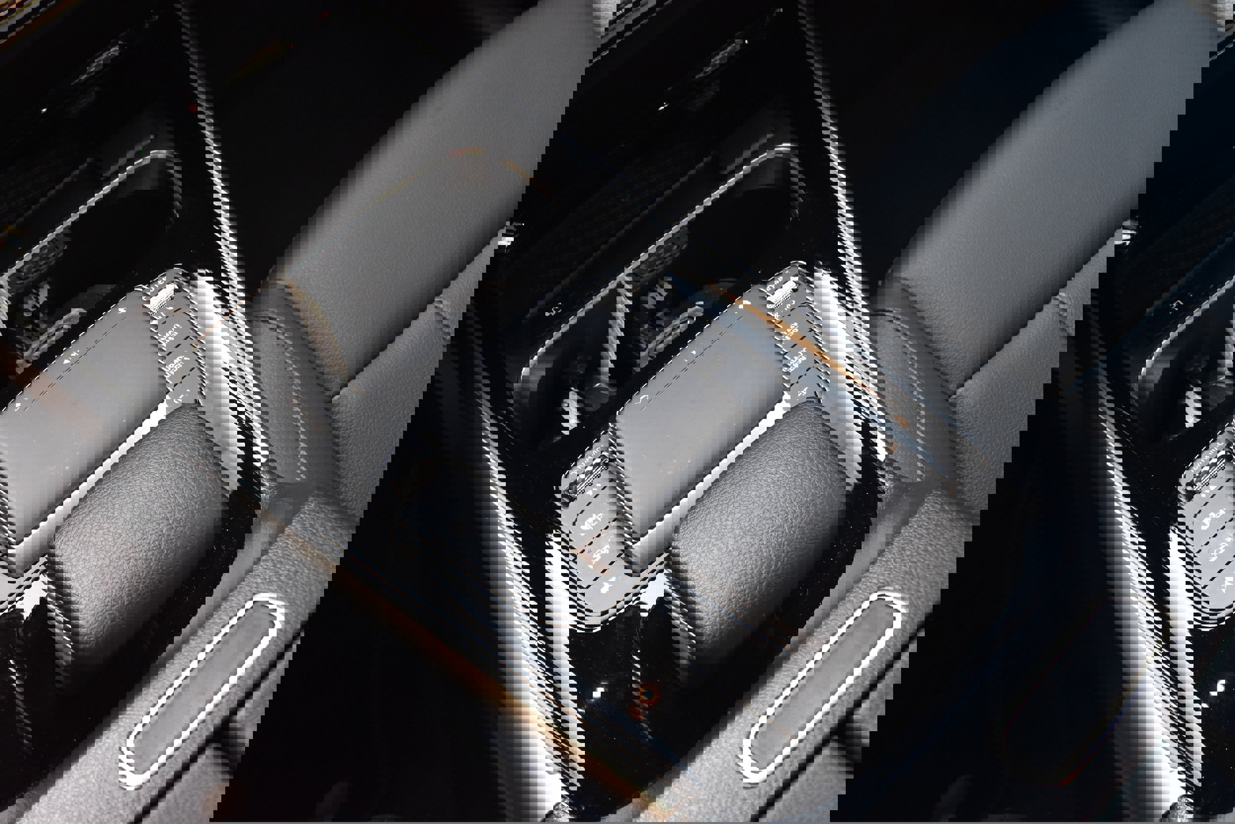 Used 2022 Mercedes-Benz EQB 350 4MATIC image 37