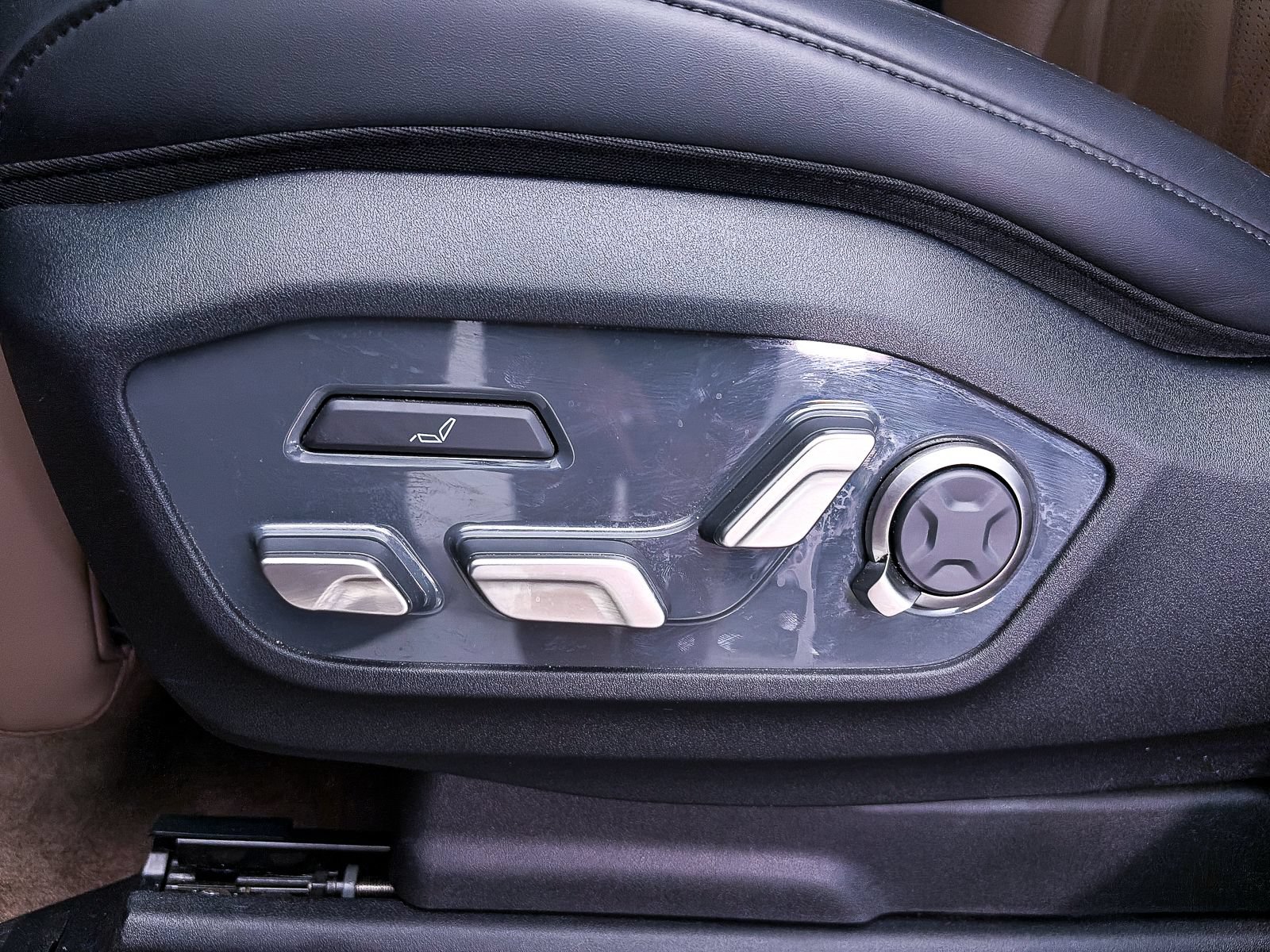 Used 2024 Kia EV9 GT-Line AWD/4WD image 22