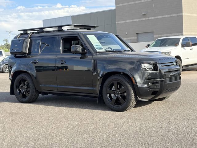 Used 2024 Land Rover Defender 110 X-Dynamic SE AWD/4WD image 4