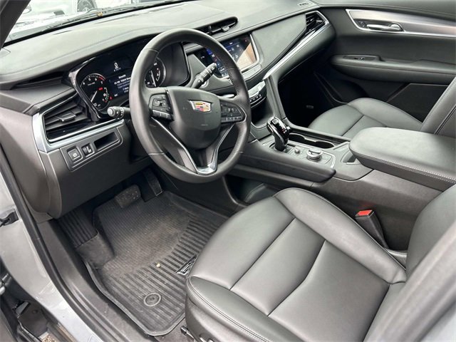 Used 2024 Cadillac XT6 Luxury w/ LPO, Floor Liner Package image 15