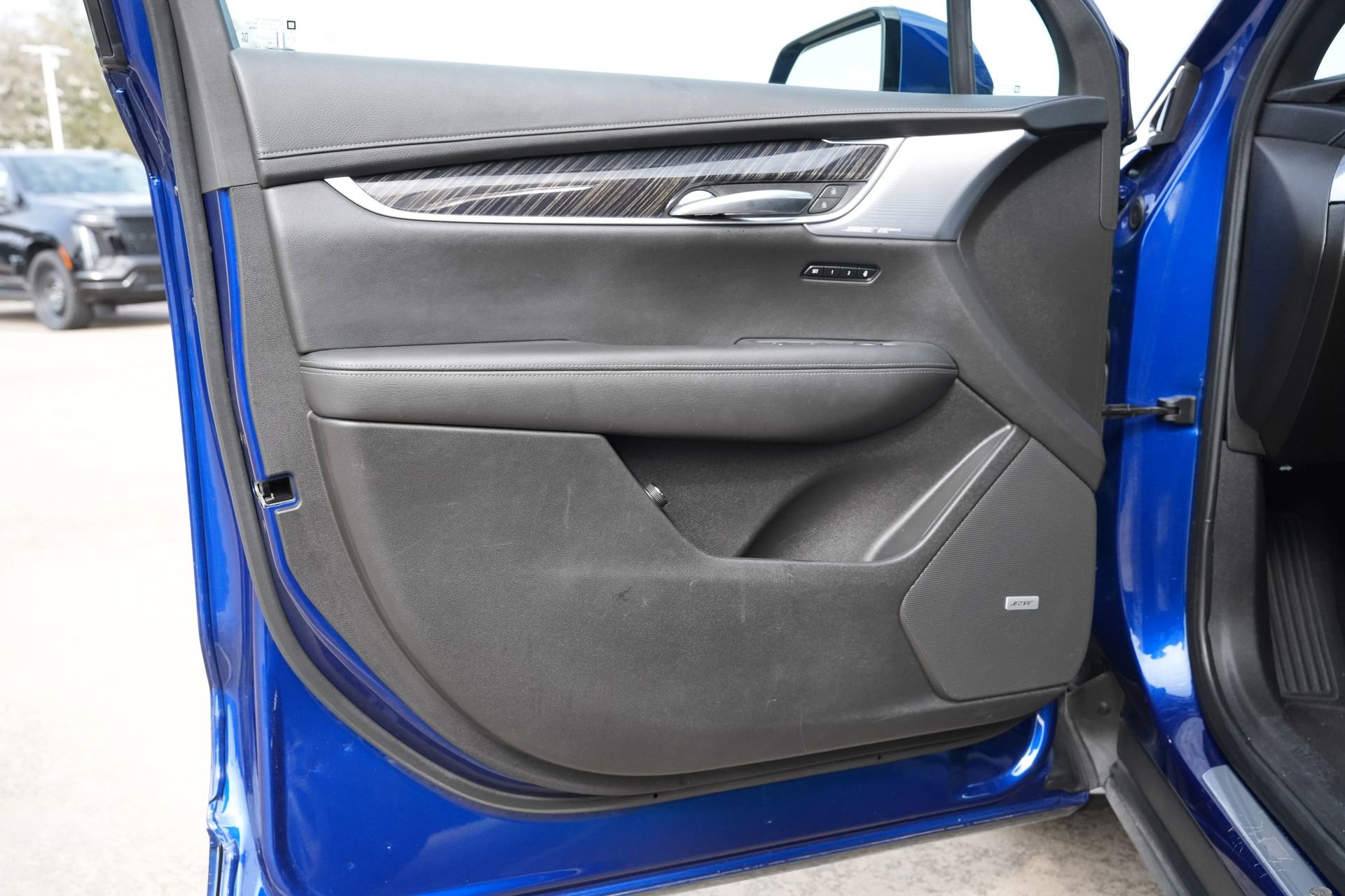 Used 2023 Cadillac XT6 Premium Luxury image 19