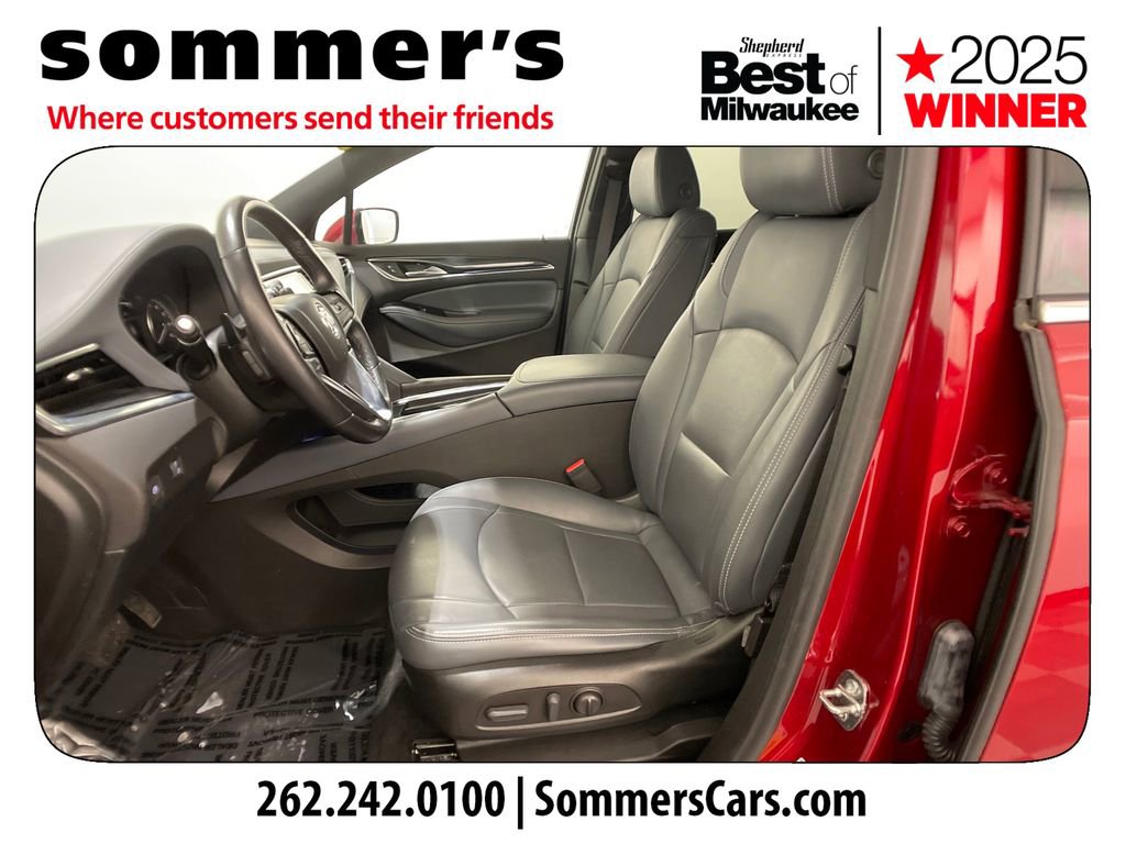 Used 2023 Buick Enclave Essence image 9