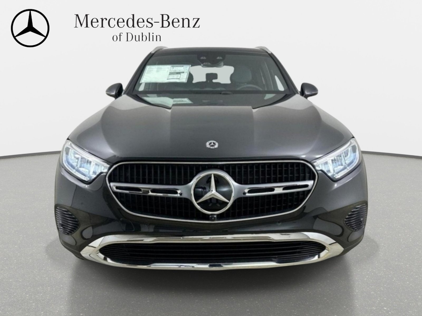 Used 2026 Mercedes-Benz GLC 300 4MATIC image 2