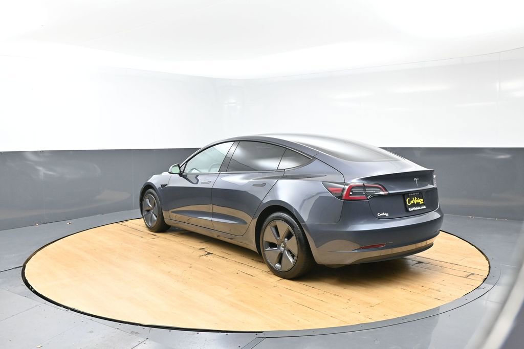 Used 2023 Tesla Model 3 Standard Range image 4