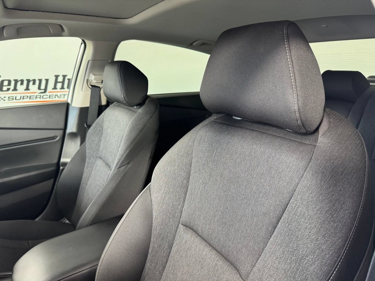 Used 2025 Honda Accord SE image 10