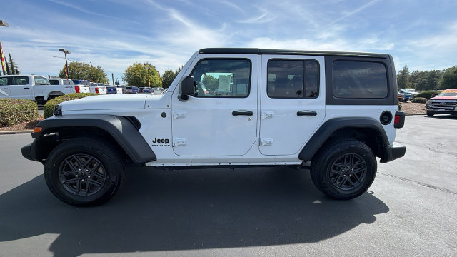 Used 2024 Jeep Wrangler Unlimited Sport AWD/4WD image 7