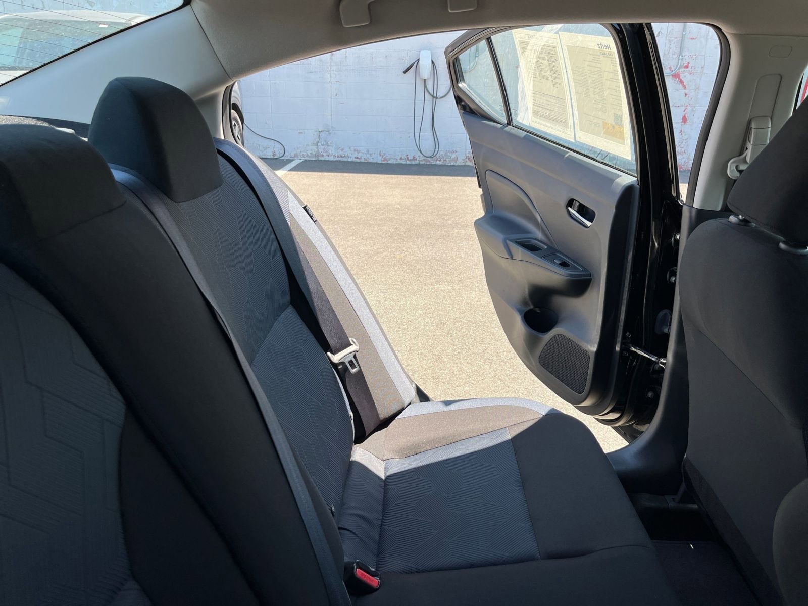 Used 2025 Nissan Versa SV FWD image 36