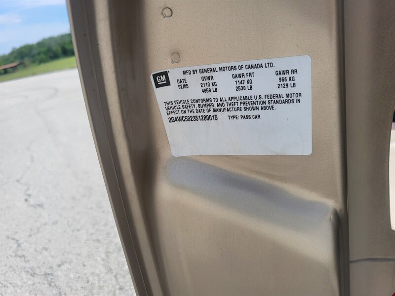 Used 2005 Buick LaCrosse CX FWD image 31