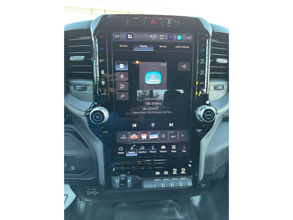 New 2027 RAM 3500 Tradesman AWD/4WD image 32