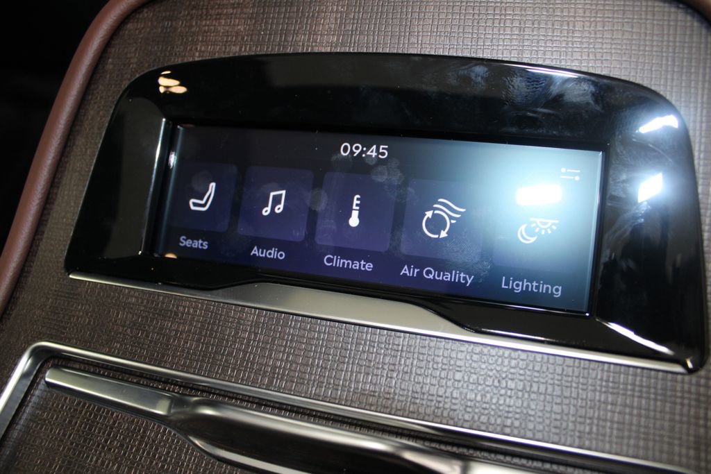 New 2026 Lincoln Navigator L Reserve image 39