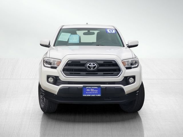 Used 2017 Toyota Tacoma SR5 w/ Tow Package AWD/4WD image 2