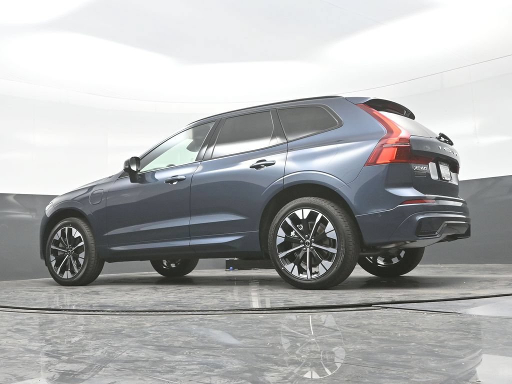New 2026 Volvo XC60 T8 Plus w/ Climate Package AWD/4WD image 29