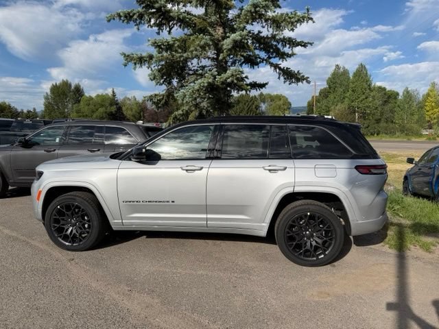 New 2026 Jeep Grand Cherokee Summit w/ Obsidian Package AWD/4WD image 7