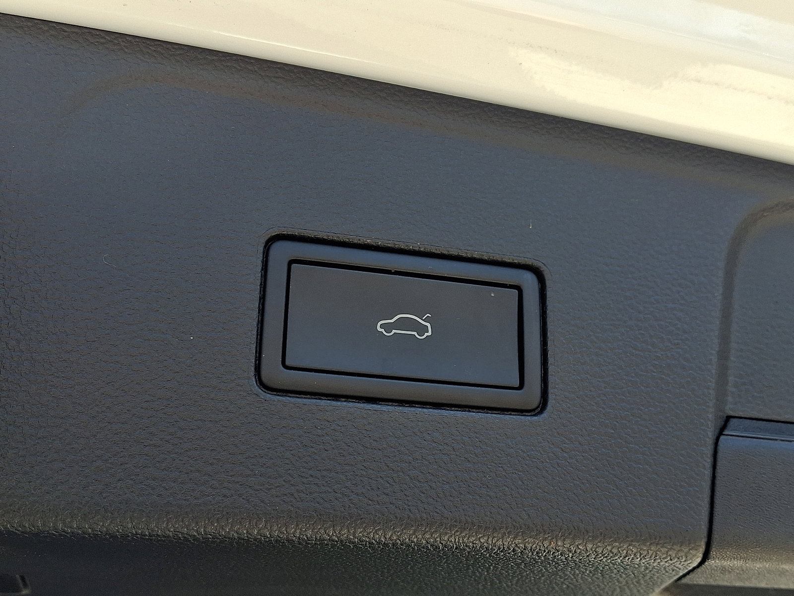 Used 2025 Volkswagen Atlas SEL Premium R-Line AWD/4WD image 29