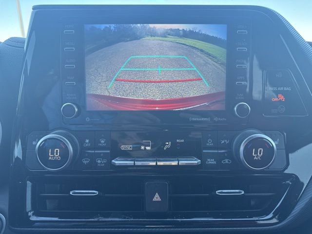 Used 2021 Toyota Highlander XSE image 22