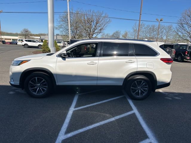 Used 2019 Toyota Highlander XLE image 4