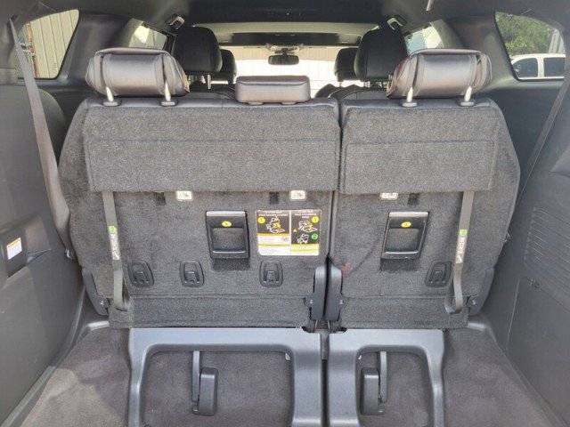 Used 2025 Toyota Sienna XSE FWD image 6