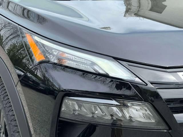 New 2026 Nissan Rogue SV w/ Rock Creek Premium Package AWD/4WD image 9