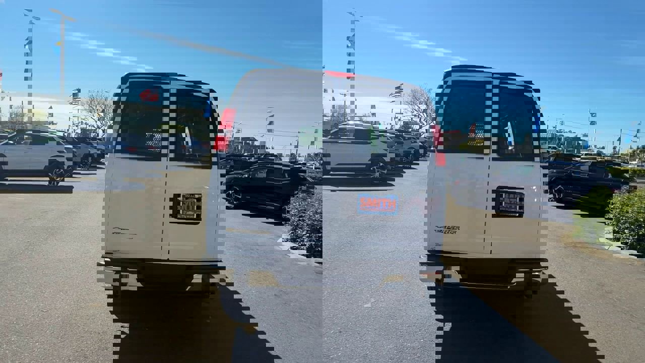 Used 2024 Chevrolet Express 2500 w/ Driver Convenience Package image 6