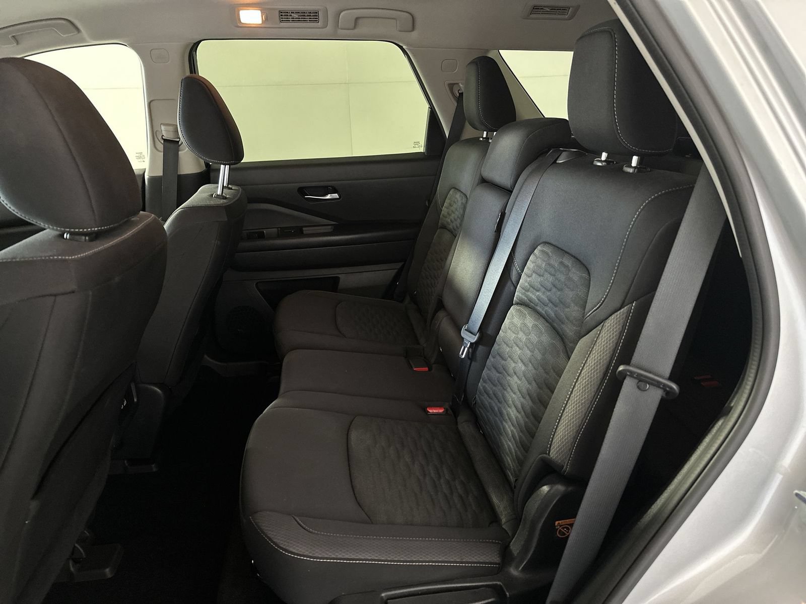 Certified 2022 Nissan Pathfinder SV FWD image 23