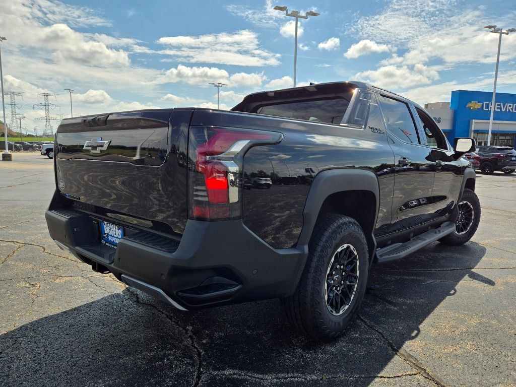 New 2026 Chevrolet Silverado EV Trail Boss image 14