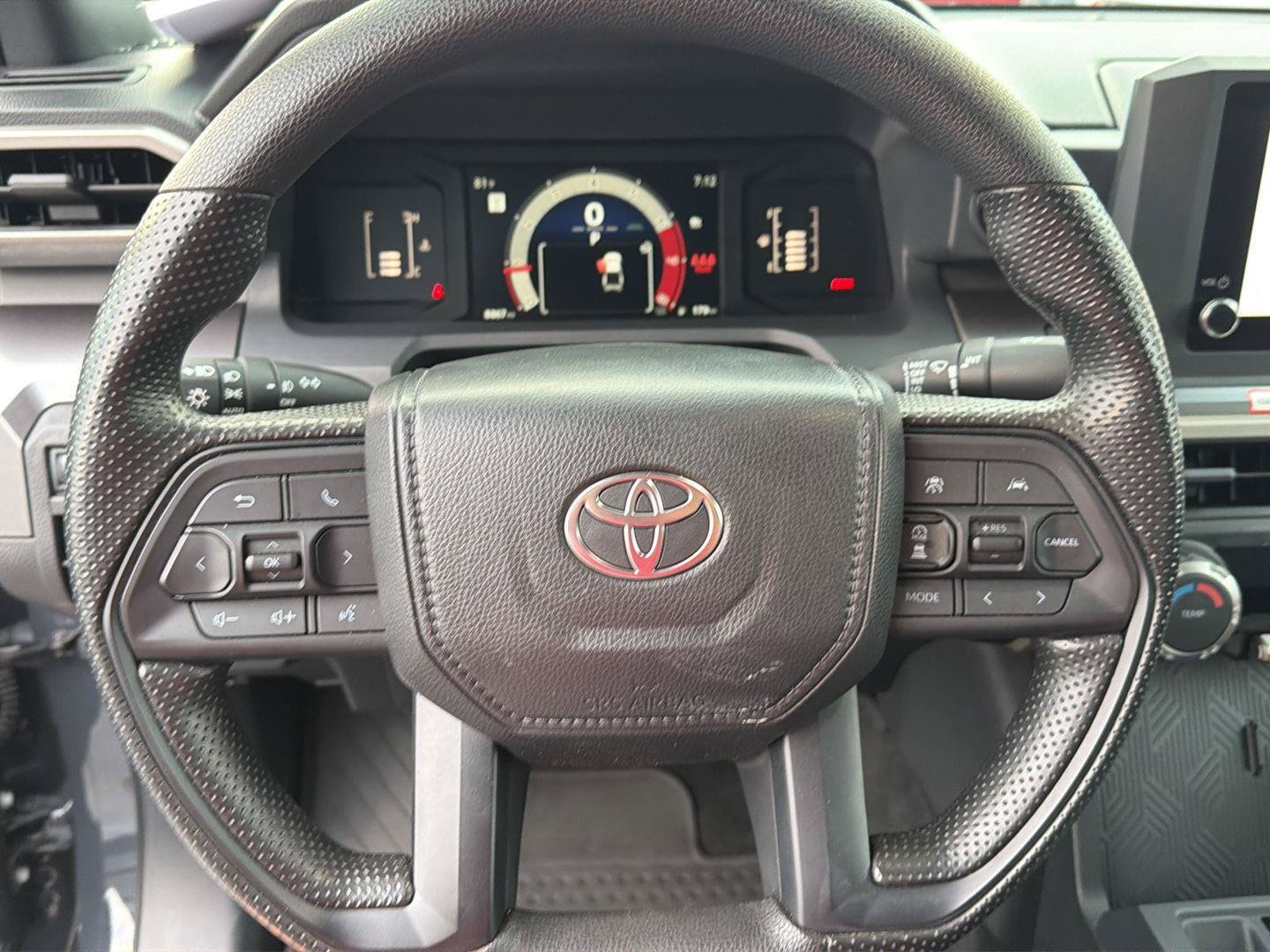 Certified 2025 Toyota Tacoma SR5 AWD/4WD image 20
