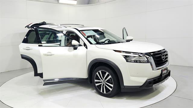 Certified 2023 Nissan Pathfinder Platinum FWD image 29
