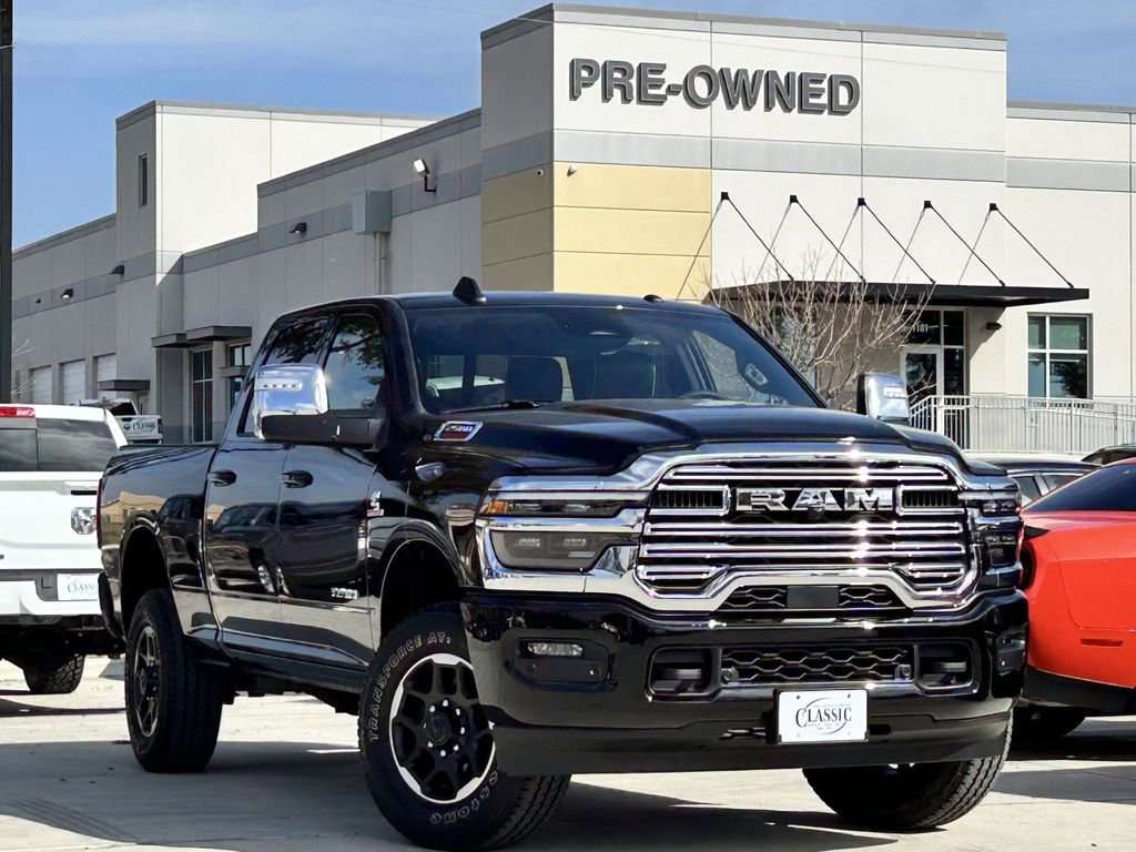 Used 2026 RAM 2500 Laramie AWD/4WD image 2