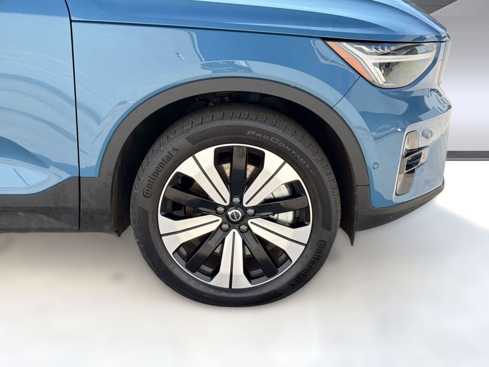 Used 2023 Polestar Polestar 2 Long Range Dual Motor w/ Pilot Pack image 12