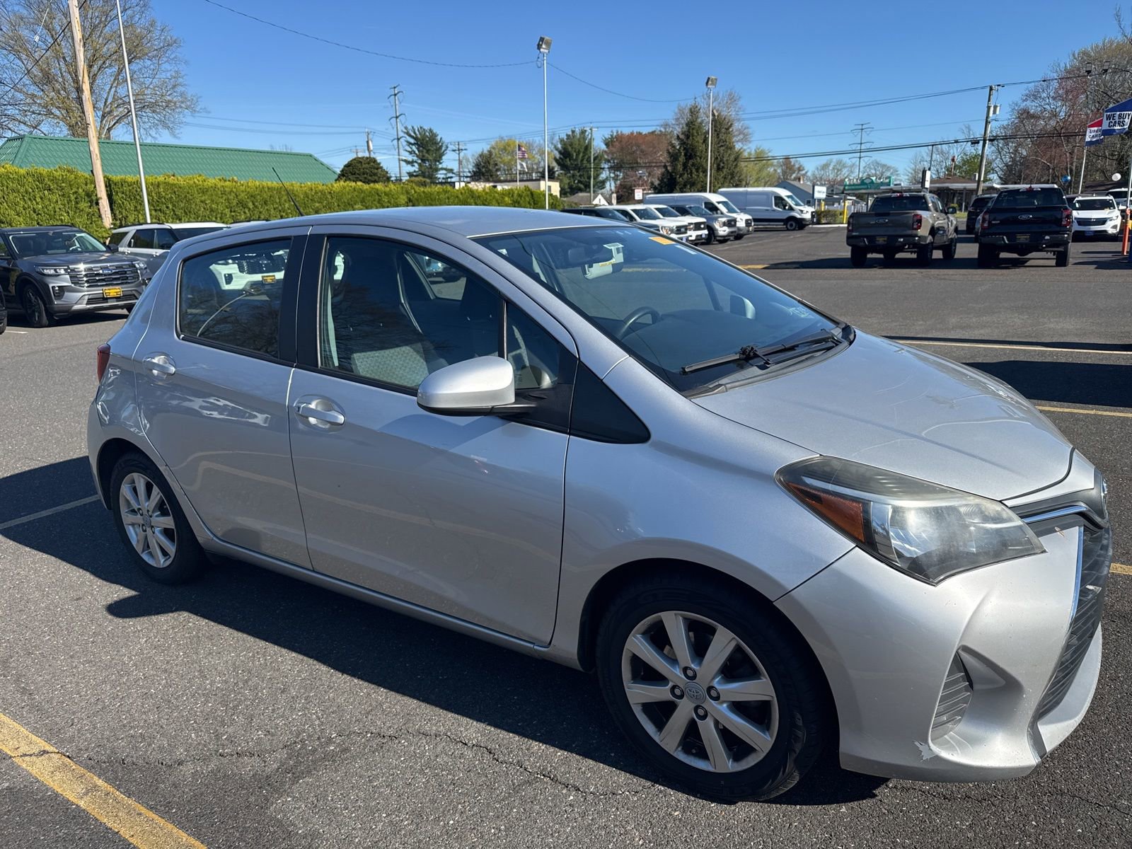 Used 2016 Toyota Yaris LE image 3