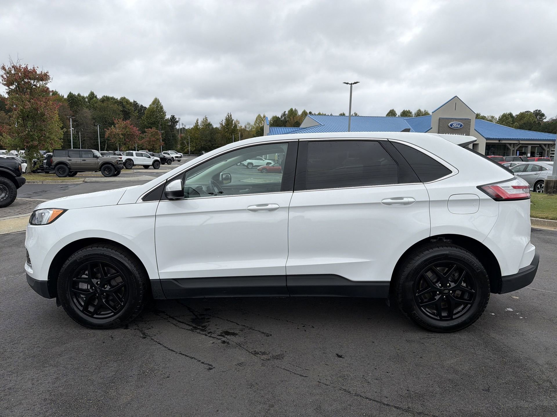 Certified 2024 Ford Edge SEL image 20