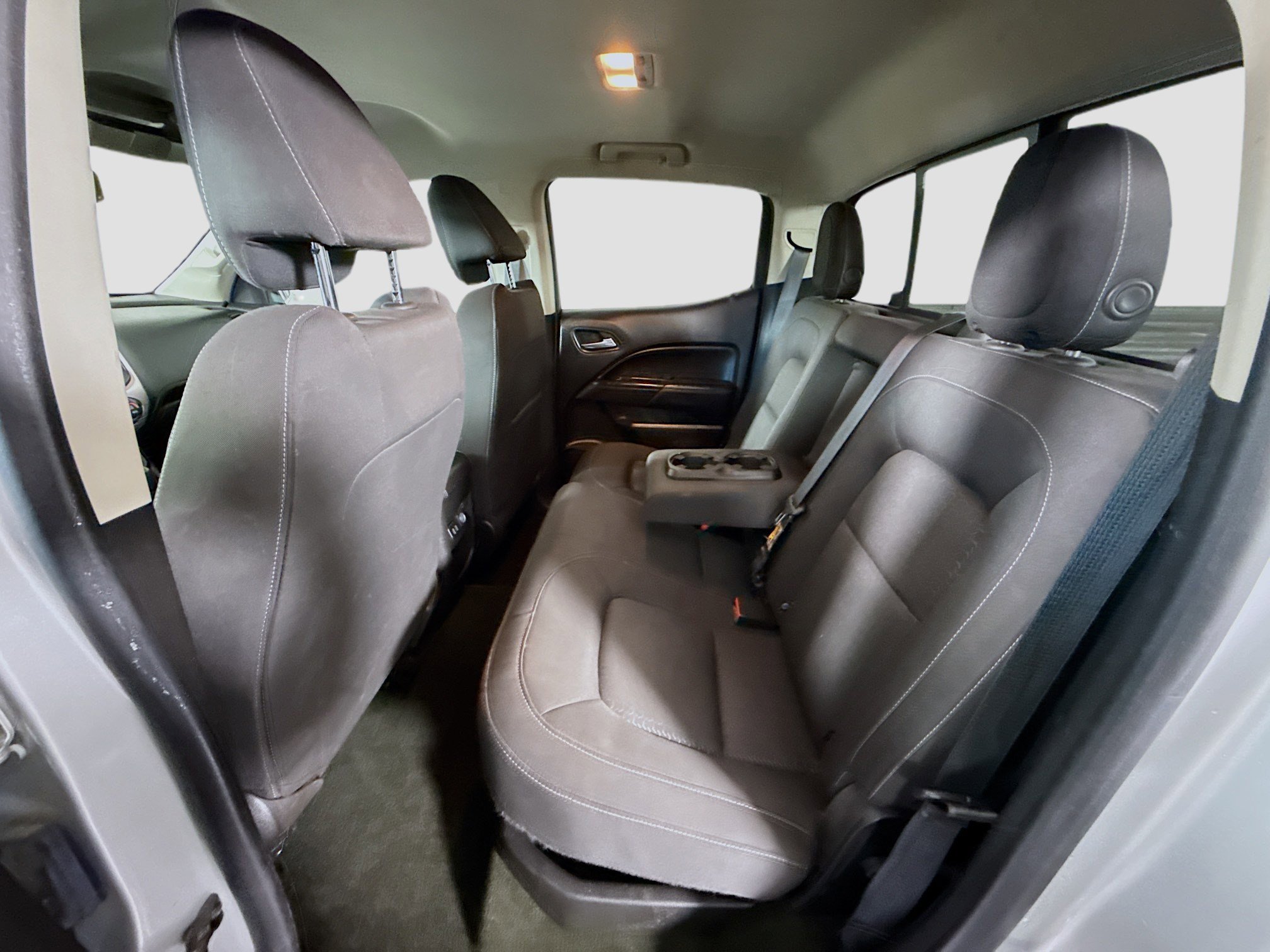 Used 2017 GMC Canyon SLE image 24