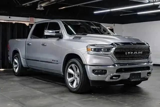 Used 2019 RAM 1500 Limited w/ Advanced Safety Group AWD/4WD image 8