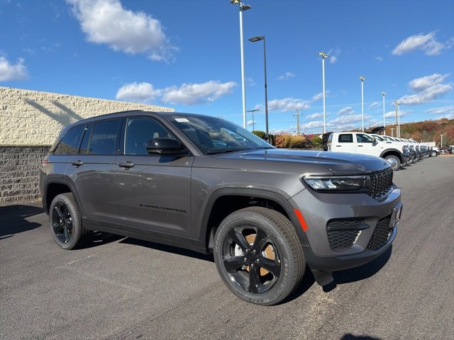 New 2025 Jeep Grand Cherokee 4WD