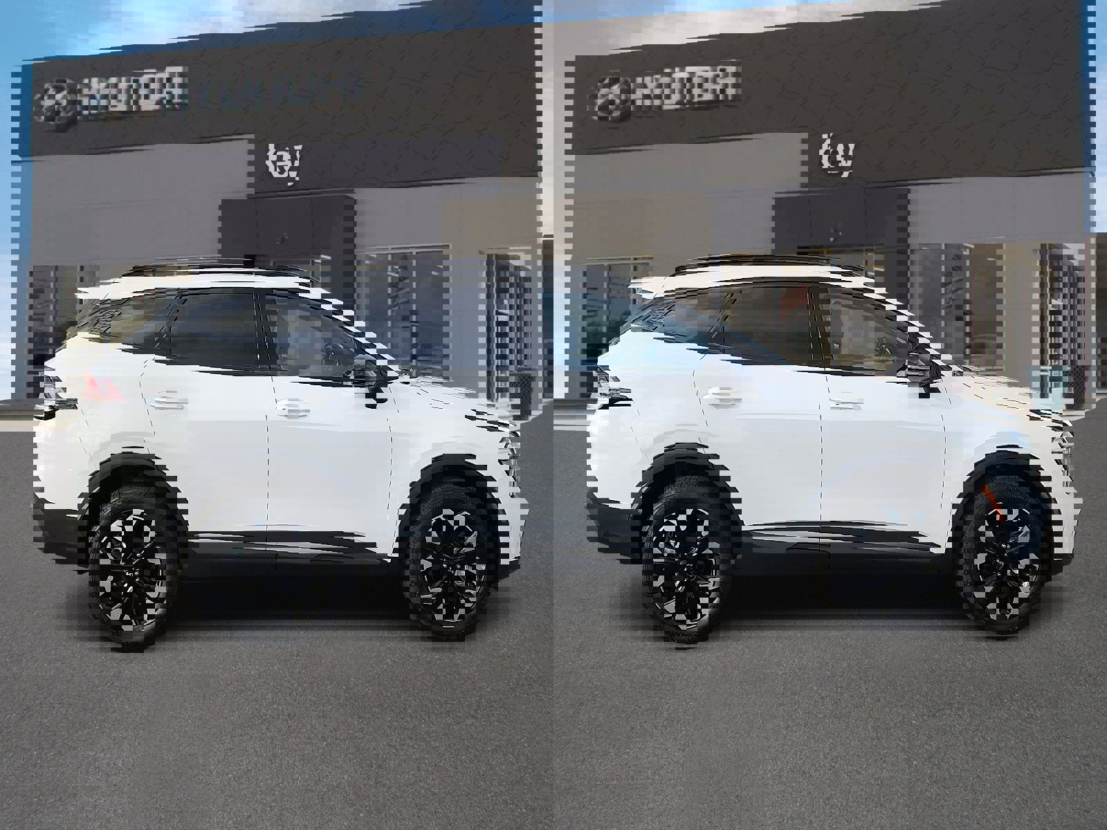 Used 2023 Kia Sportage X-Line w/ X-Line Premium Package image 3