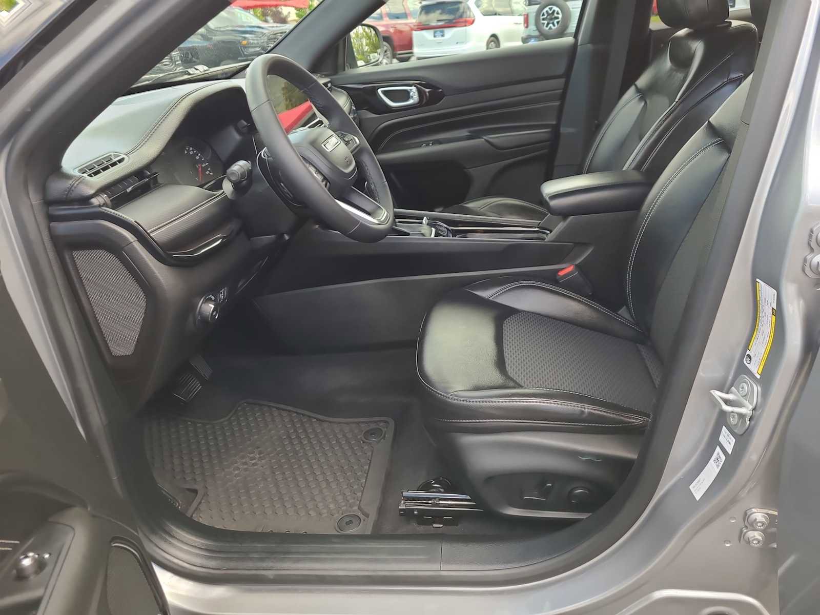 Used 2023 Jeep Compass Altitude w/ Sun and Sound Group image 19