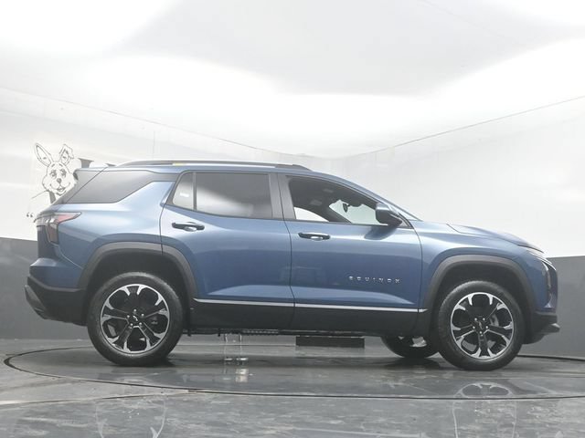 New 2026 Chevrolet Equinox LT w/ LPO, Floor Liner Package FWD image 31