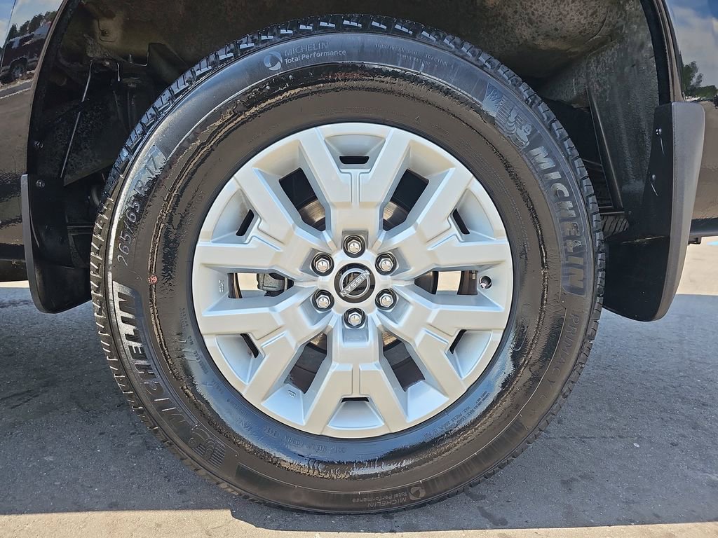 Used 2024 Nissan Frontier SV w/ SV Convenience Package image 34